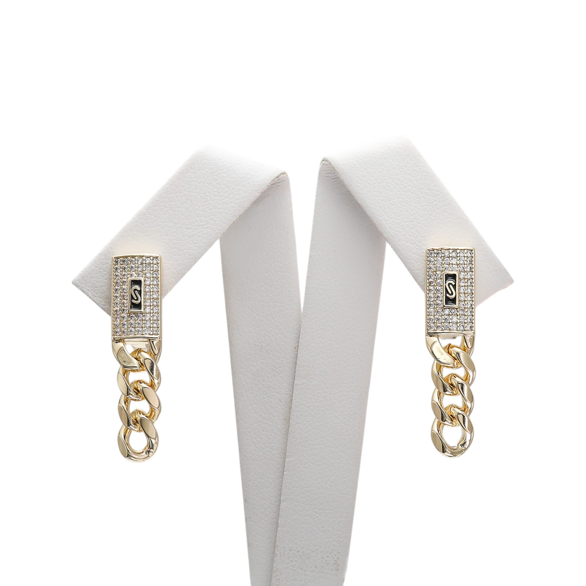 Cercei Placați cu Aur