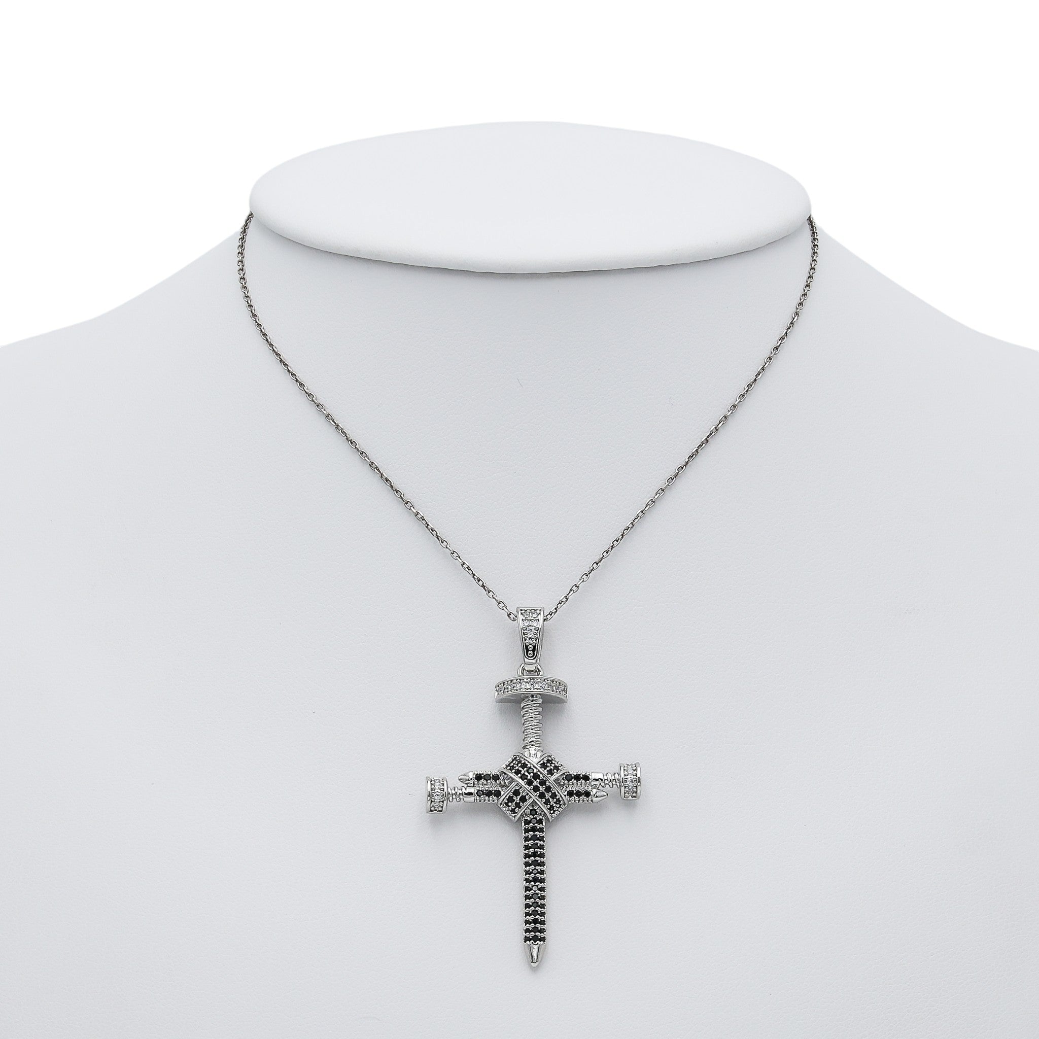 Pandantiv Onyx Nail Cross