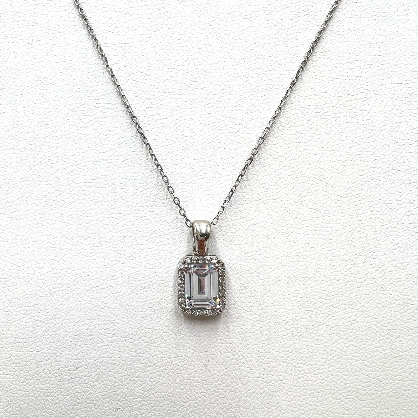 Silver Pendant Necklace